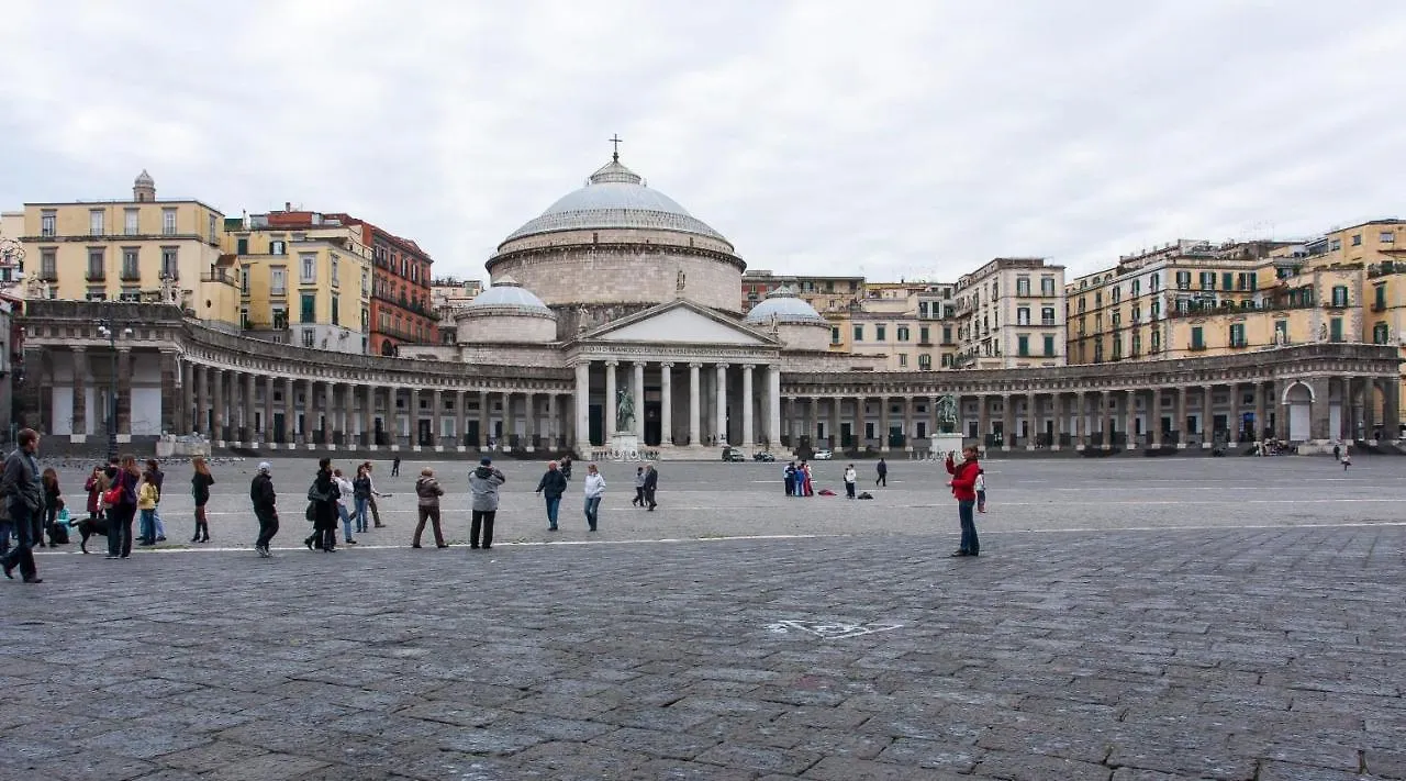 Konukevi House Of The Sun Otel Napoli